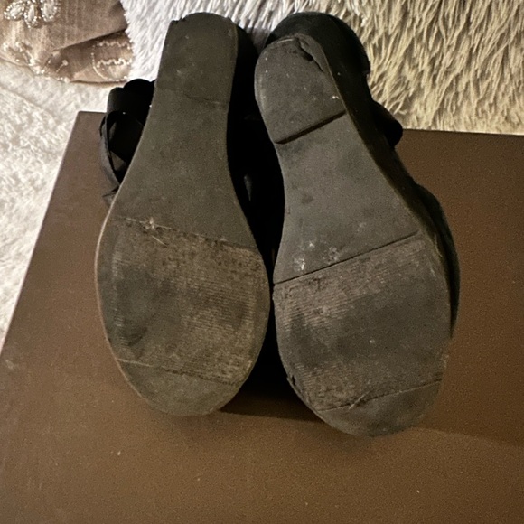 Bebe - Drew Wedges / Sandals - Black Suede & Elastic Straps - Size 7 - Picture 4 of 6